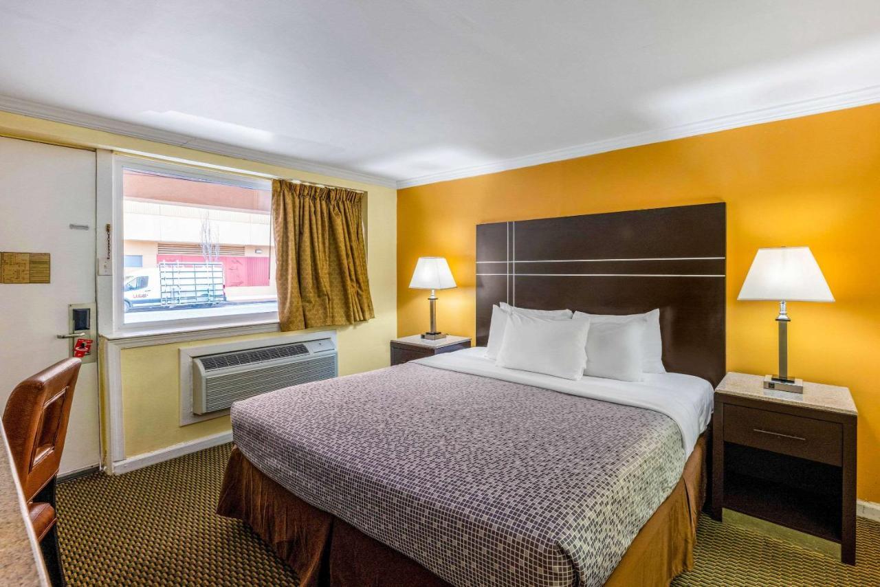 Econo Lodge Beach And Boardwalk Atlantic City Dış mekan fotoğraf